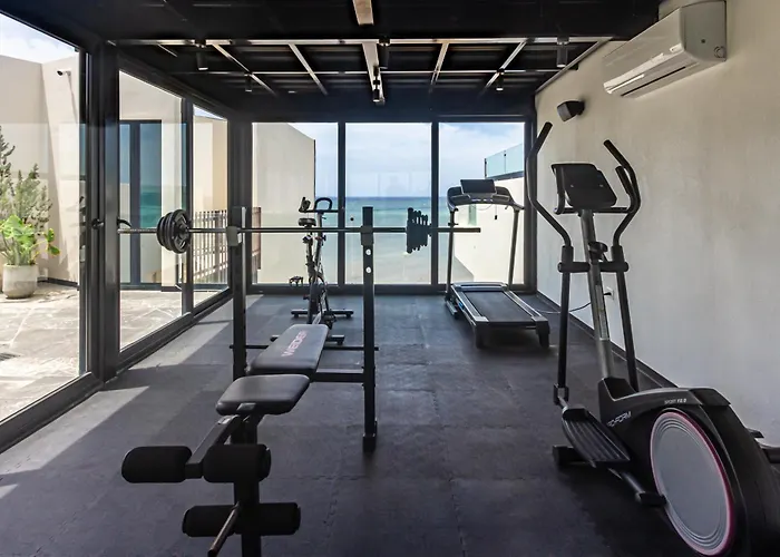 Oceanfront Location Near 5th Ave *